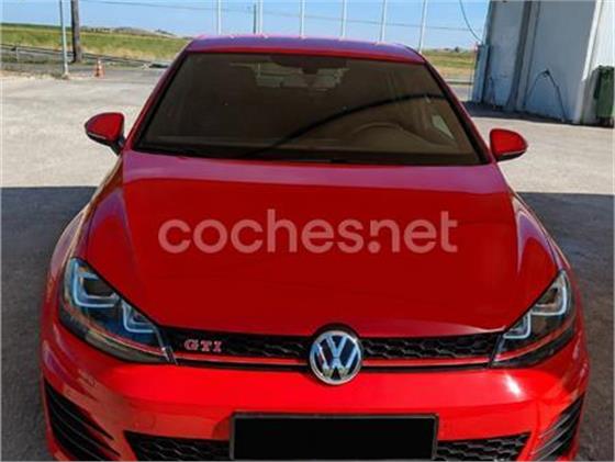 VOLKSWAGEN Golf GTI Performance 2.0 TSI DSG BMT VOLKSWAGEN Golf GTI Performance 2.0 TSI DSG BMT