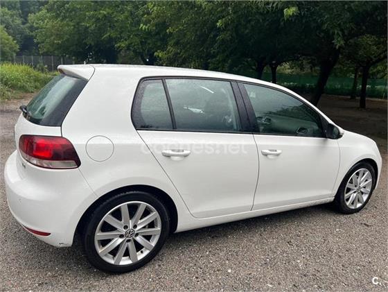 VOLKSWAGEN Golf 1.6 TDI DPF Sport