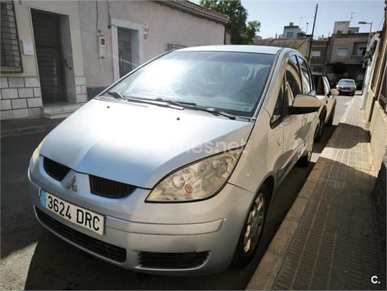MITSUBISHI Colt