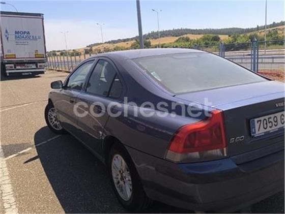 VOLVO S60 D5 Momentum