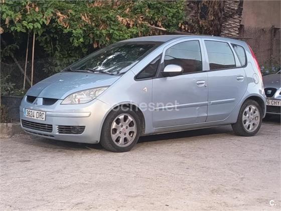 MITSUBISHI Colt