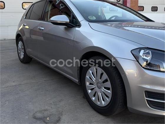 VOLKSWAGEN Golf Business 1.6 TDI BMT