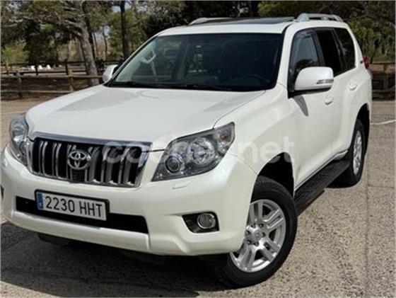 TOYOTA Land Cruiser 3.0 D4D VX AUTO
