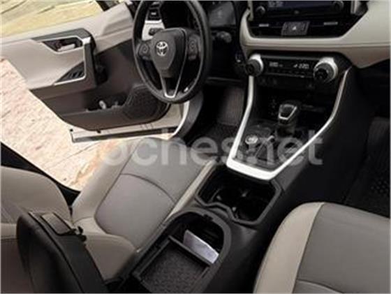 TOYOTA Rav4 2.5l 220H Advance Plus
