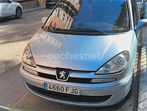 PEUGEOT 807 ST Pack 2.0 HDI 136