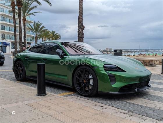 PORSCHE Taycan GTS