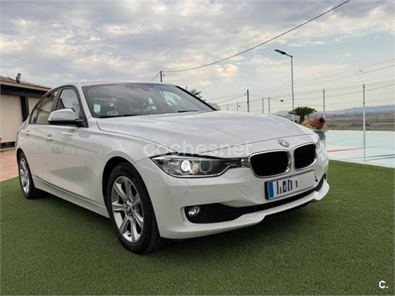 BMW Serie 3 320d Essential Edition