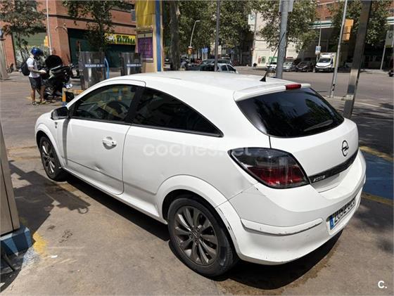 OPEL Astra 1.7 CDTi 111 Years GTC