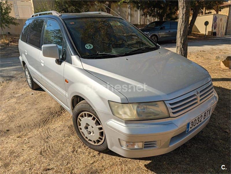 MITSUBISHI Space Wagon