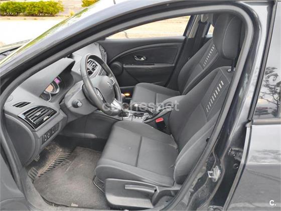 RENAULT Megane Dynamique 1.6 16v 110 E5