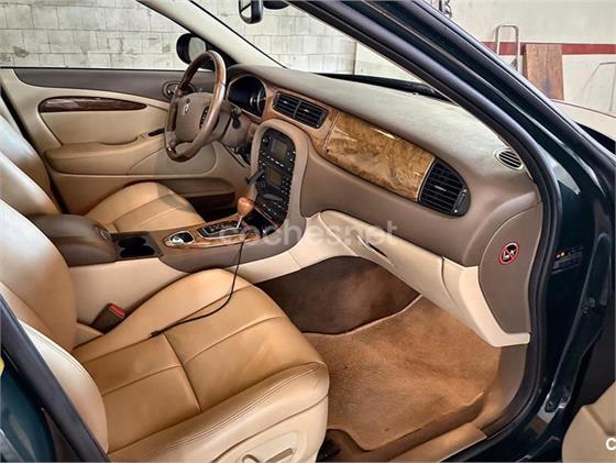 JAGUAR SType 4.2 V8 Executive