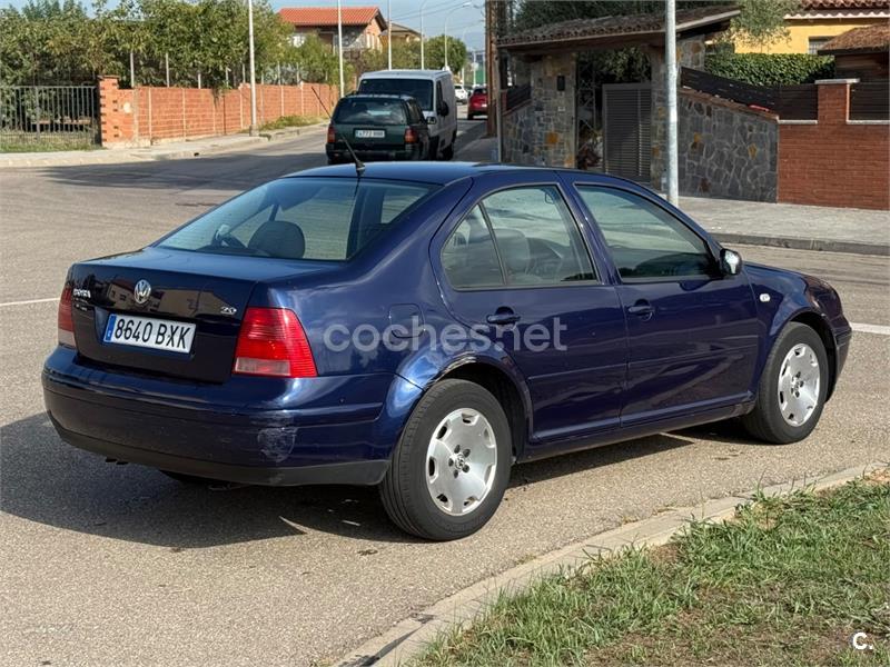 VOLKSWAGEN Bora 2.0 Trendline