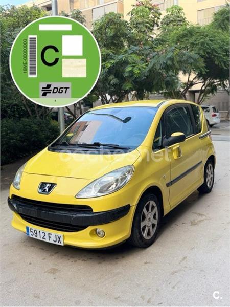 PEUGEOT 1007 1.4 Urban