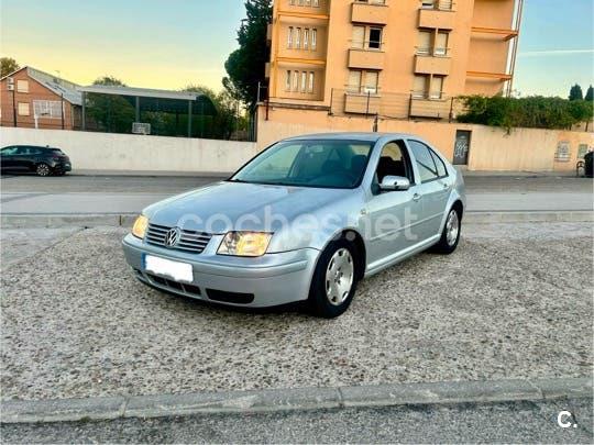VOLKSWAGEN Bora 2.0 Trendline