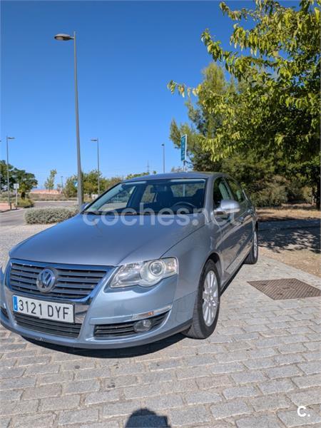 VOLKSWAGEN Passat 2.0 TDI Highline