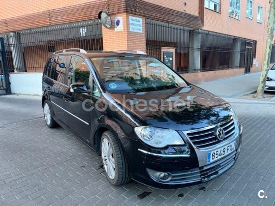 VOLKSWAGEN Touran 2.0 TDI Highline