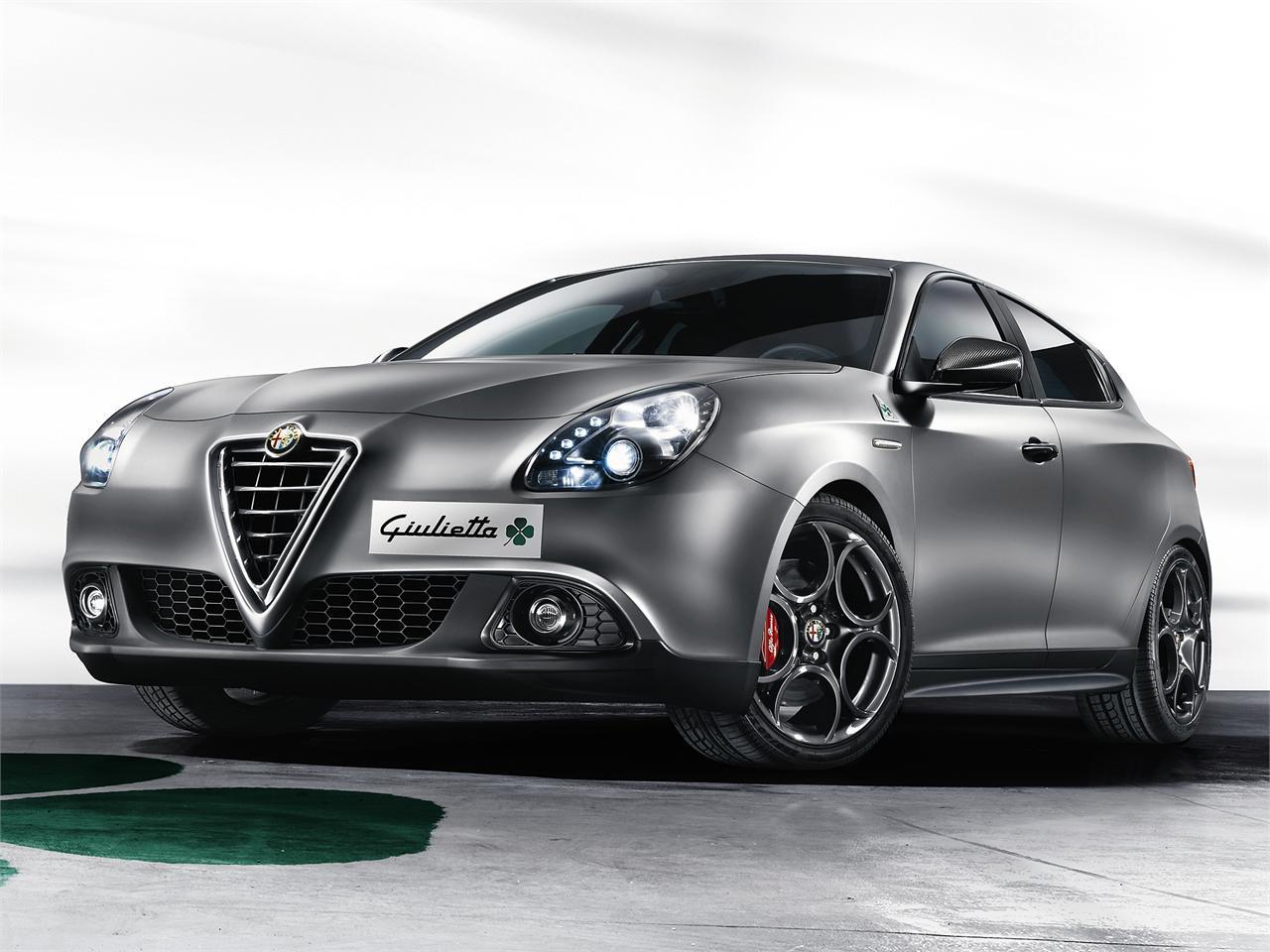 Las llantas y el nuevo color gris mate son las novedades exteriores del nuevo Giulietta QV.