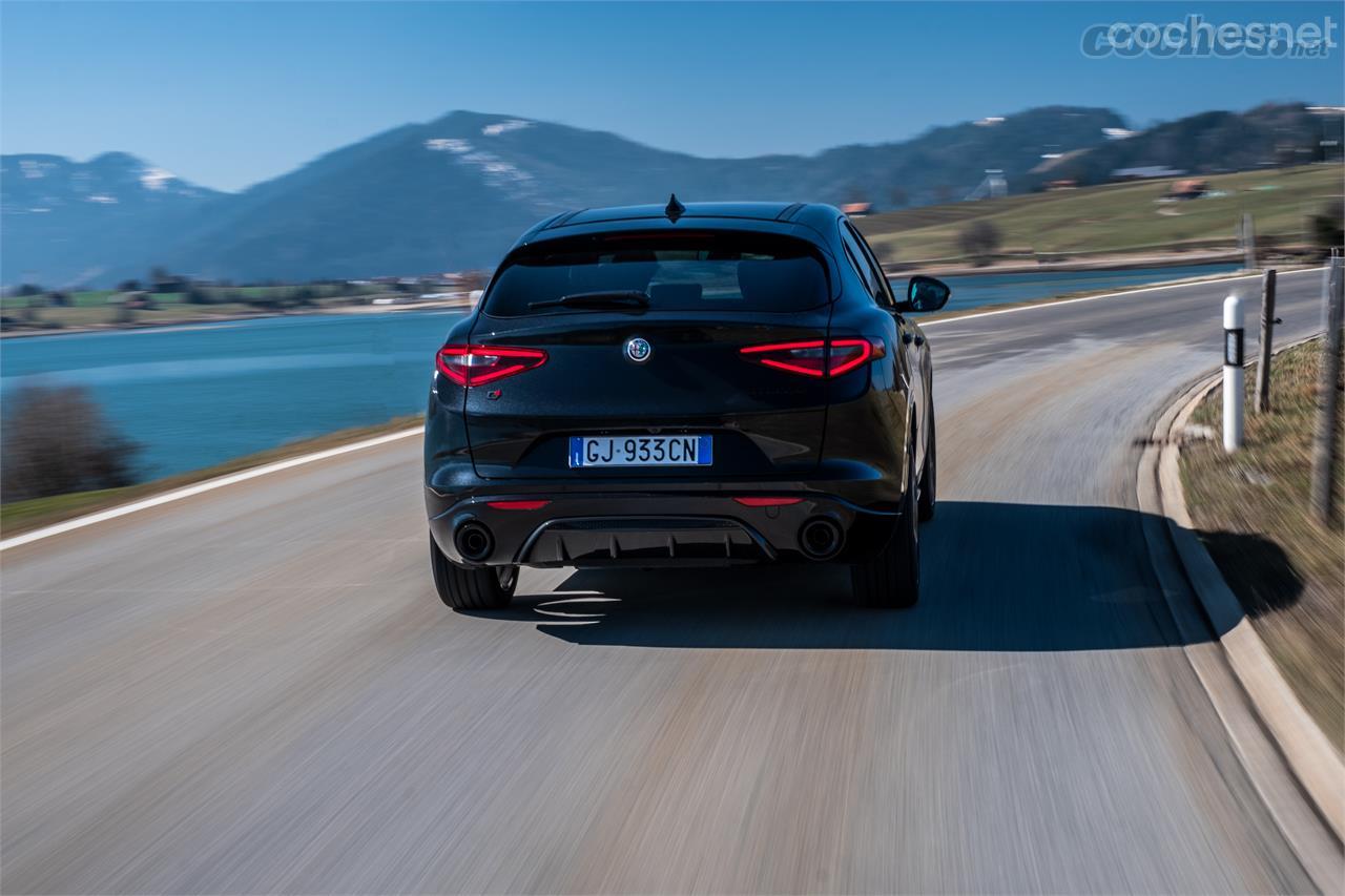 El Alfa Romeo Stelvio Estrema es una versión deportiva que se sitúa entre los acabados Veloce y Quadrifoglio.