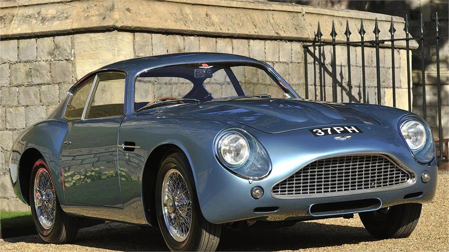 El Aston Martin DB4 GT Zagato fue producido en colaboración con el carrocero de Milán entre 1960-1963. En la época fue un duro rival del Ferrari 250 GT SWB en circuito.