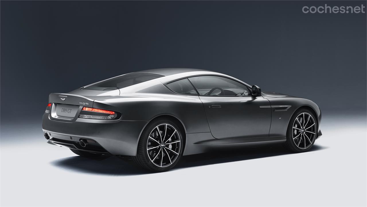 El Aston Martin DB9 GT monta el mismo V12 de 6 litros, pero potenciado hasta los 547 CV.