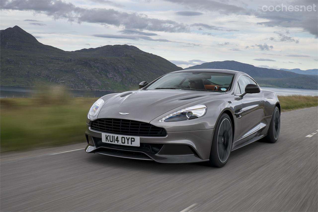 El Aston Martin Vanquish se convierte en el coche de serie que mejor acelera en la historia de la marca británica.  