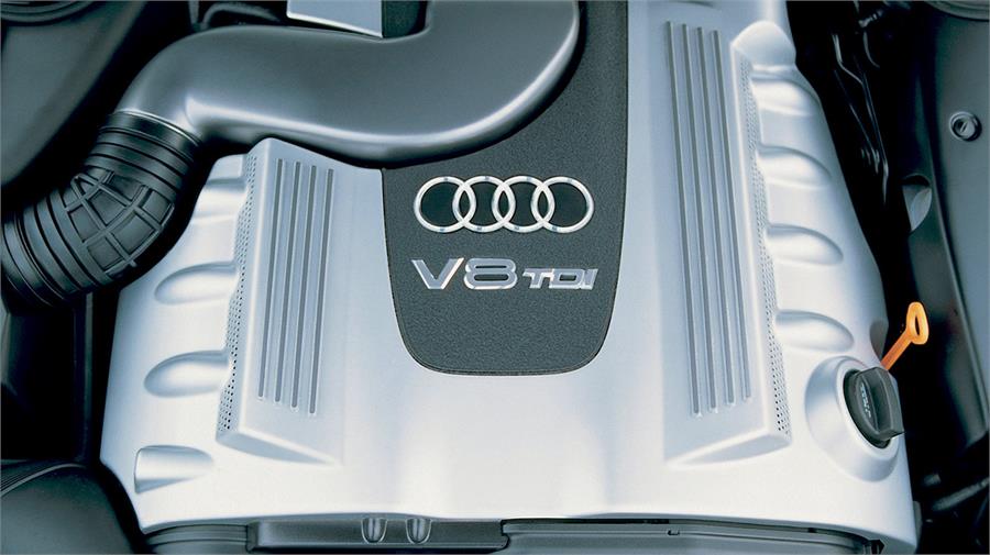 Este es el motor V8 TDI que se montaba en el Audi A8. Daba 225 CV de potencia. 