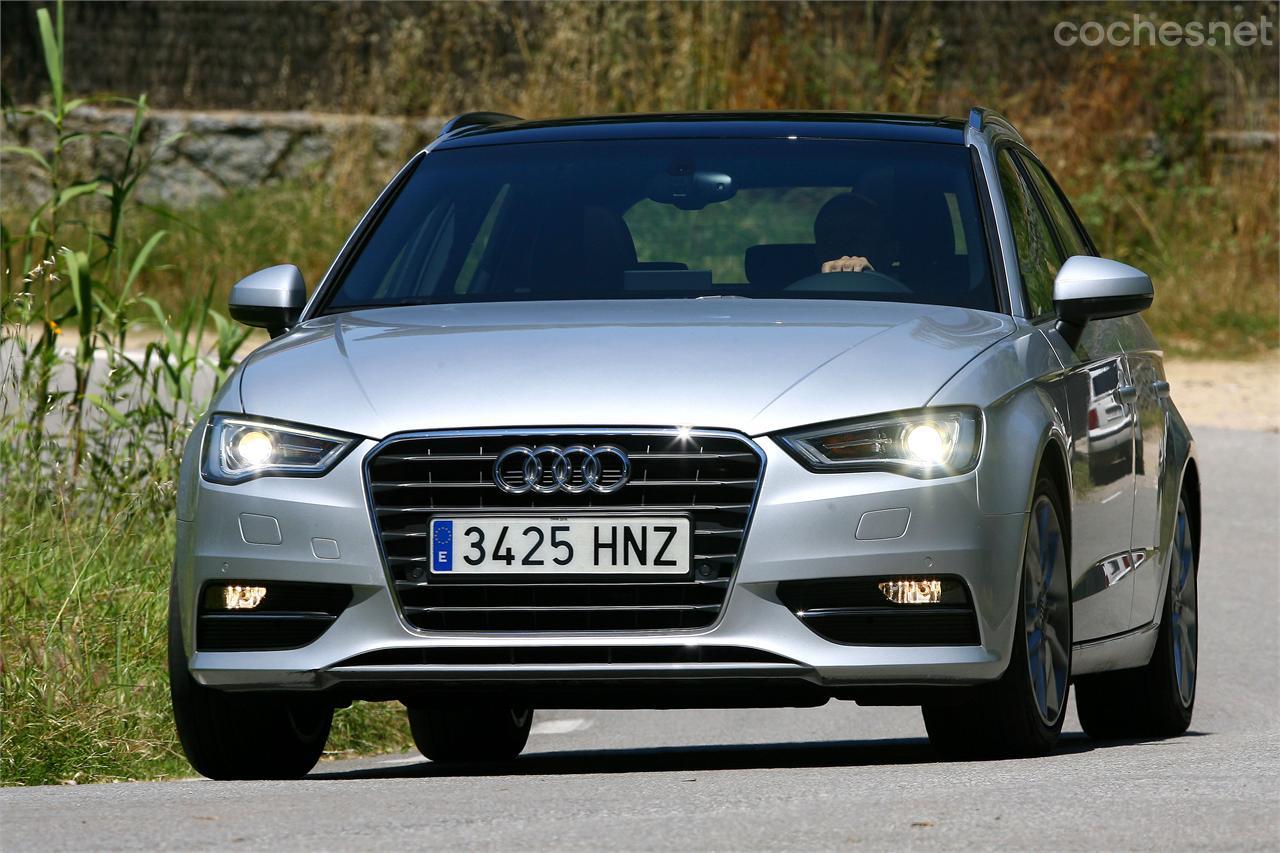 El A3 Sportback puede montar suspensión deportiva opcional e incluso una suspensión regulable electrónicamente.