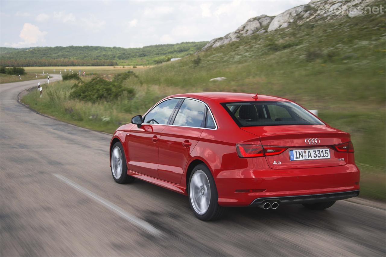 El Audi A3 Sedán completa su oferta mecánica añadiendo la opción del 2.0 TDI de 184 CV como tope de gama en diésel.