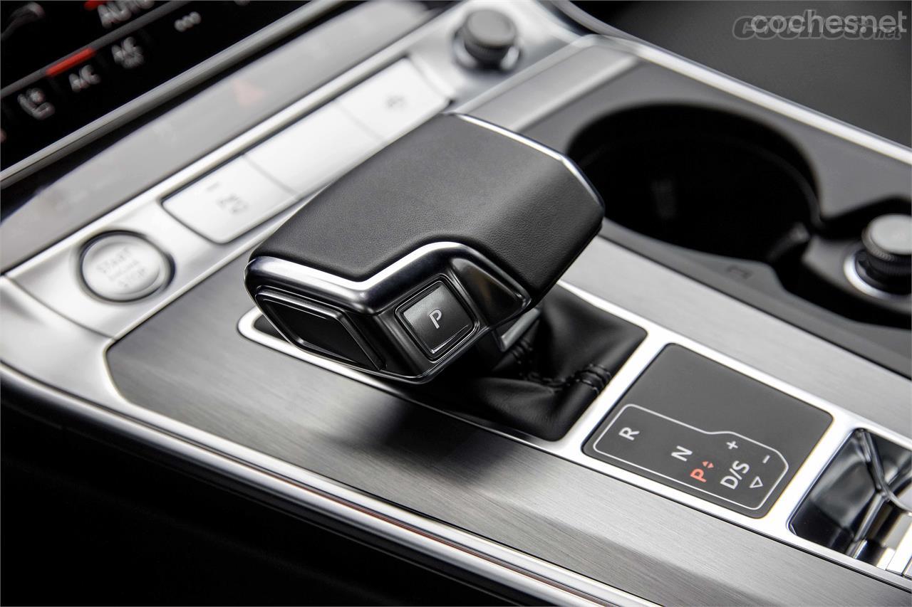 Dependiendo del motor, el A6 Avant puede llevar un cambio automático STronic de 7 velocidades o un Tiptronic de 8. 