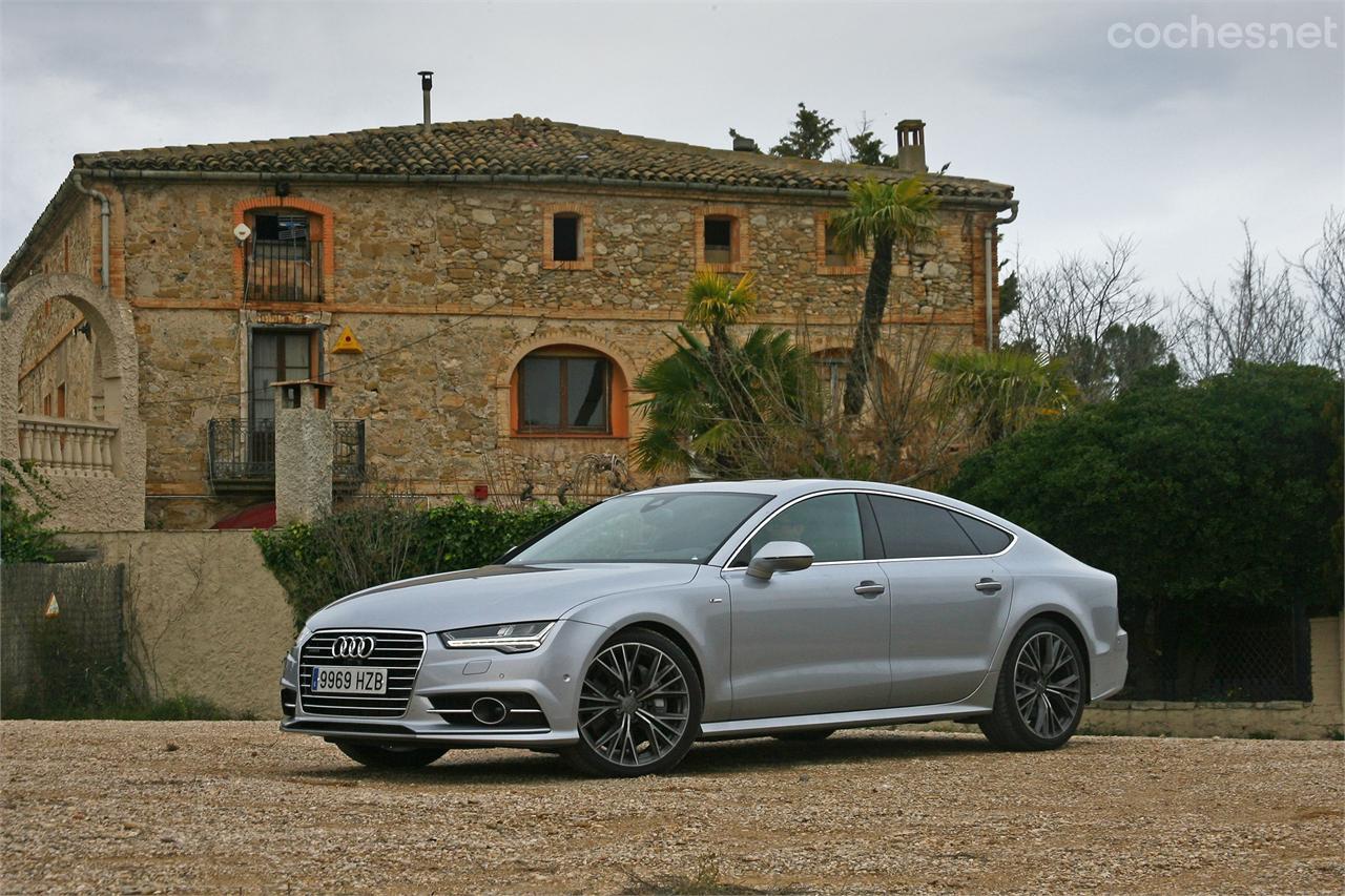 El Audi A7 Sportback suma rasgos elegantes y delicadamente agresivos. [Fotos: Eloy García]