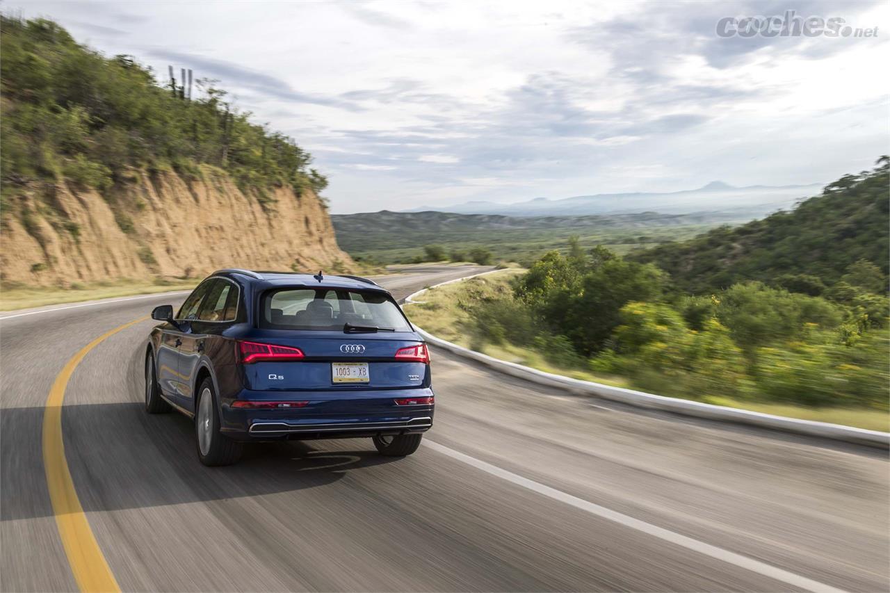 El motor 2.0 TFSI de 252 CV fue el que menos me gustó de los tres. No era mucho más rápido que el 2.0 TDI y si más ruidoso.