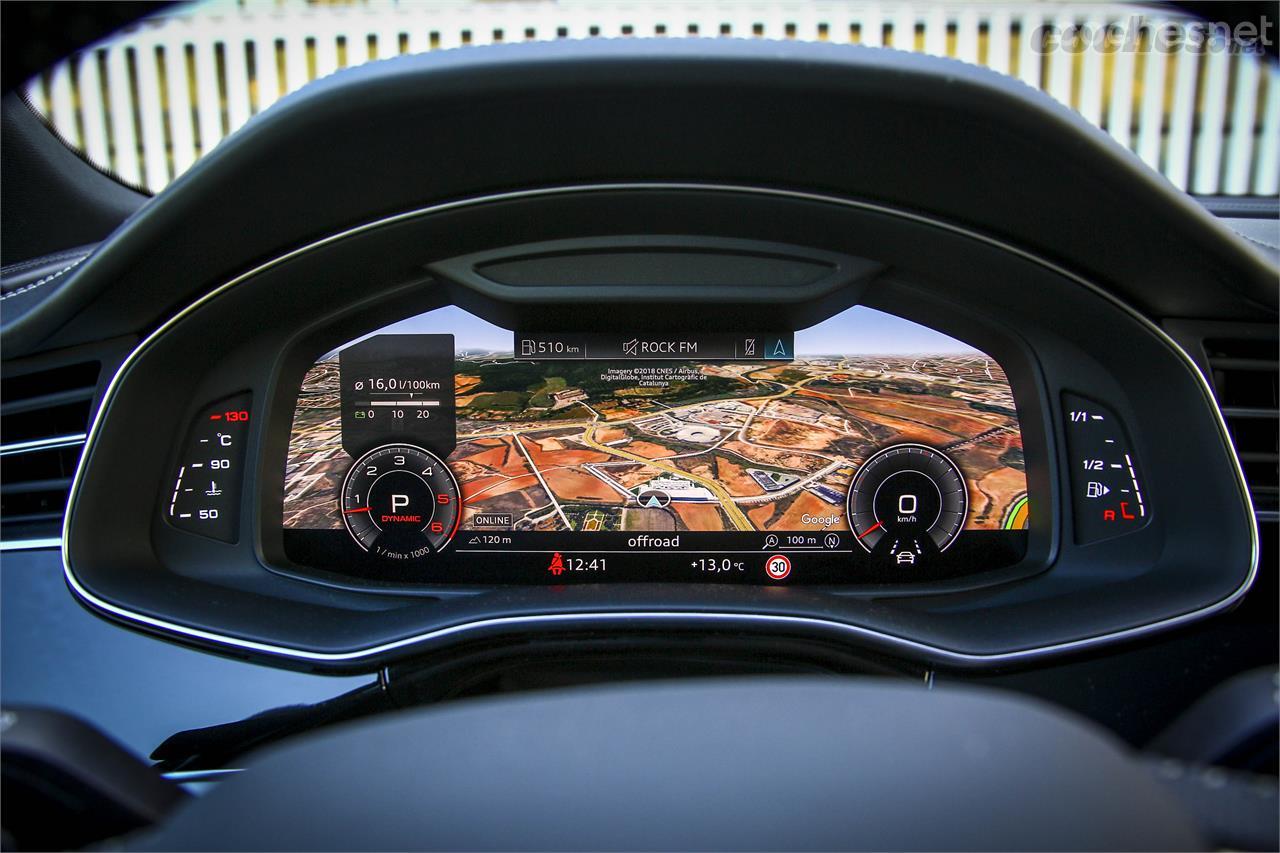 El cuadro de instrumentos digital Audi Virtual Cockpit es de serie en el Q8, mientras que se ofrece como un elemento opcional en el Q7.