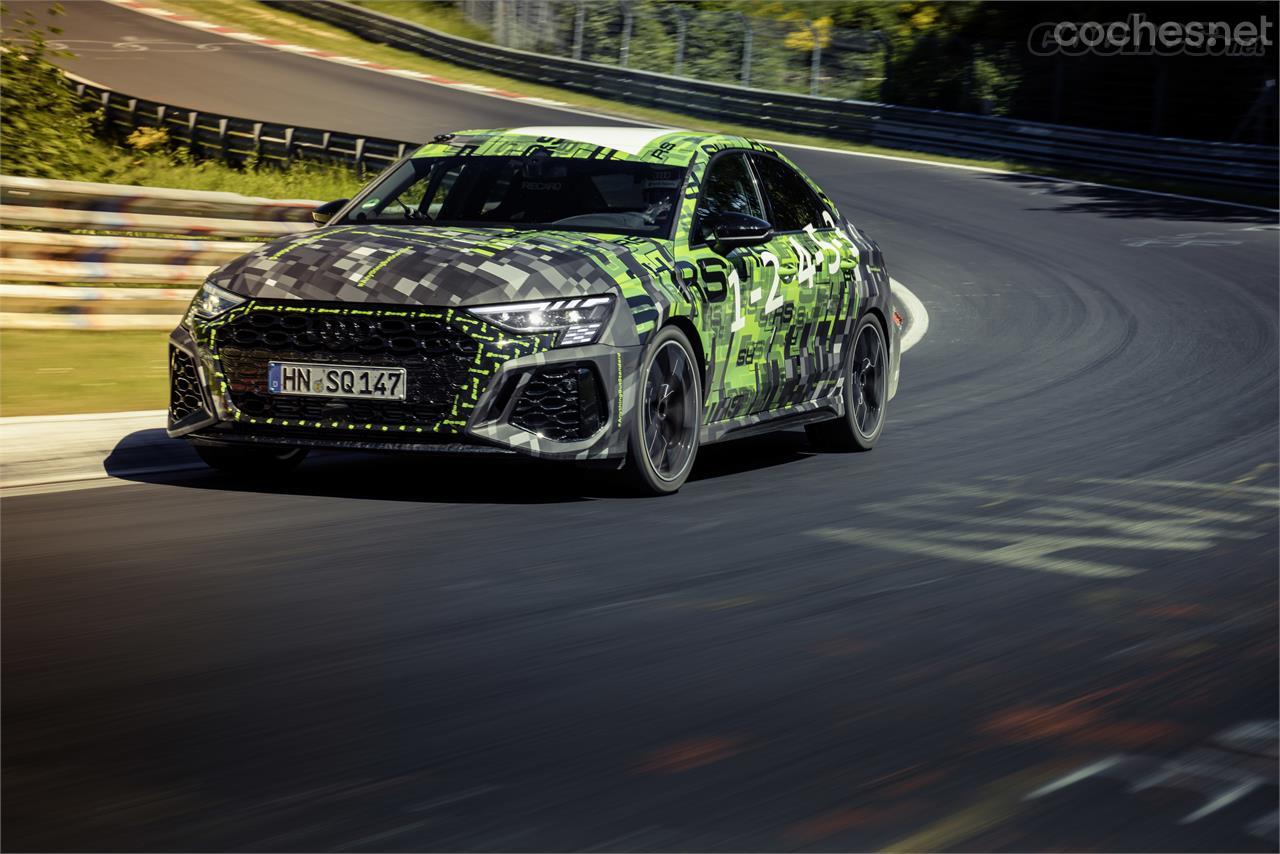 El Audi RS3 Sedan ha marcado un tiempo de 7:40.748 minutos en el Nürburgring con el piloto Frank Stippler al volante.