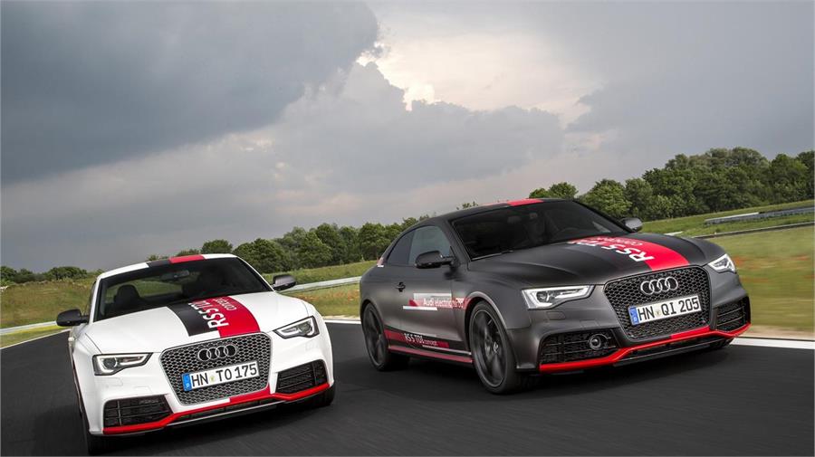 Con el prototipo RS5 TDI concept (2014) Audi presentó en sociedad su solución del turbo eléctrico con un motor V6 TDI de 3 litros y 385 CV.