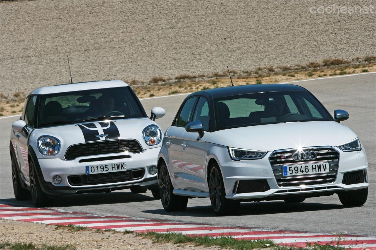 Dos coches diferentes pero que se dirigen a un público similar. El Audi está disponible en 3 puertas y el JCW también existe en Countryman. Fotos: Eloy García.