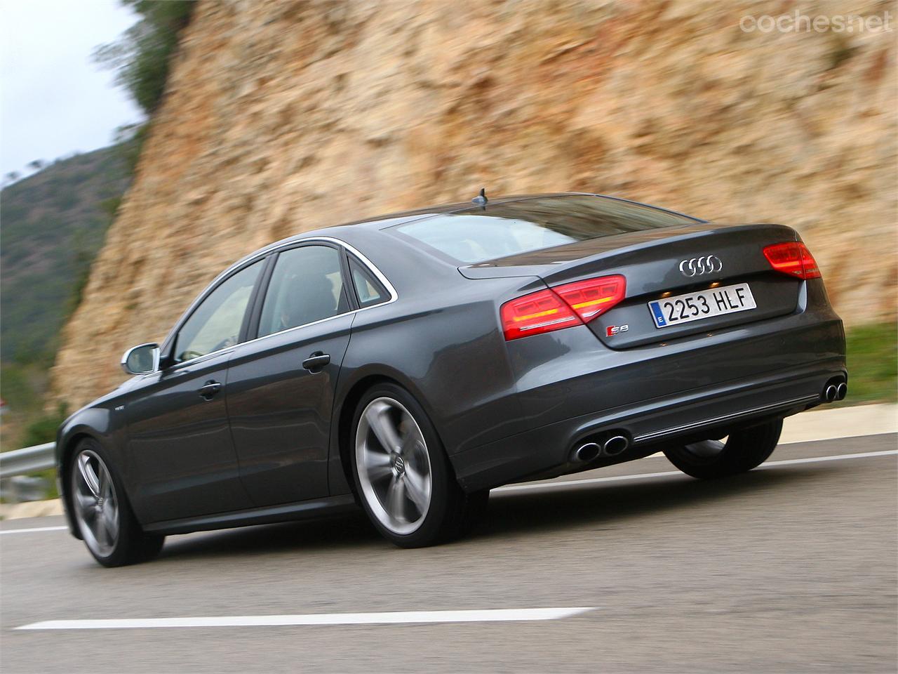 Audi S8