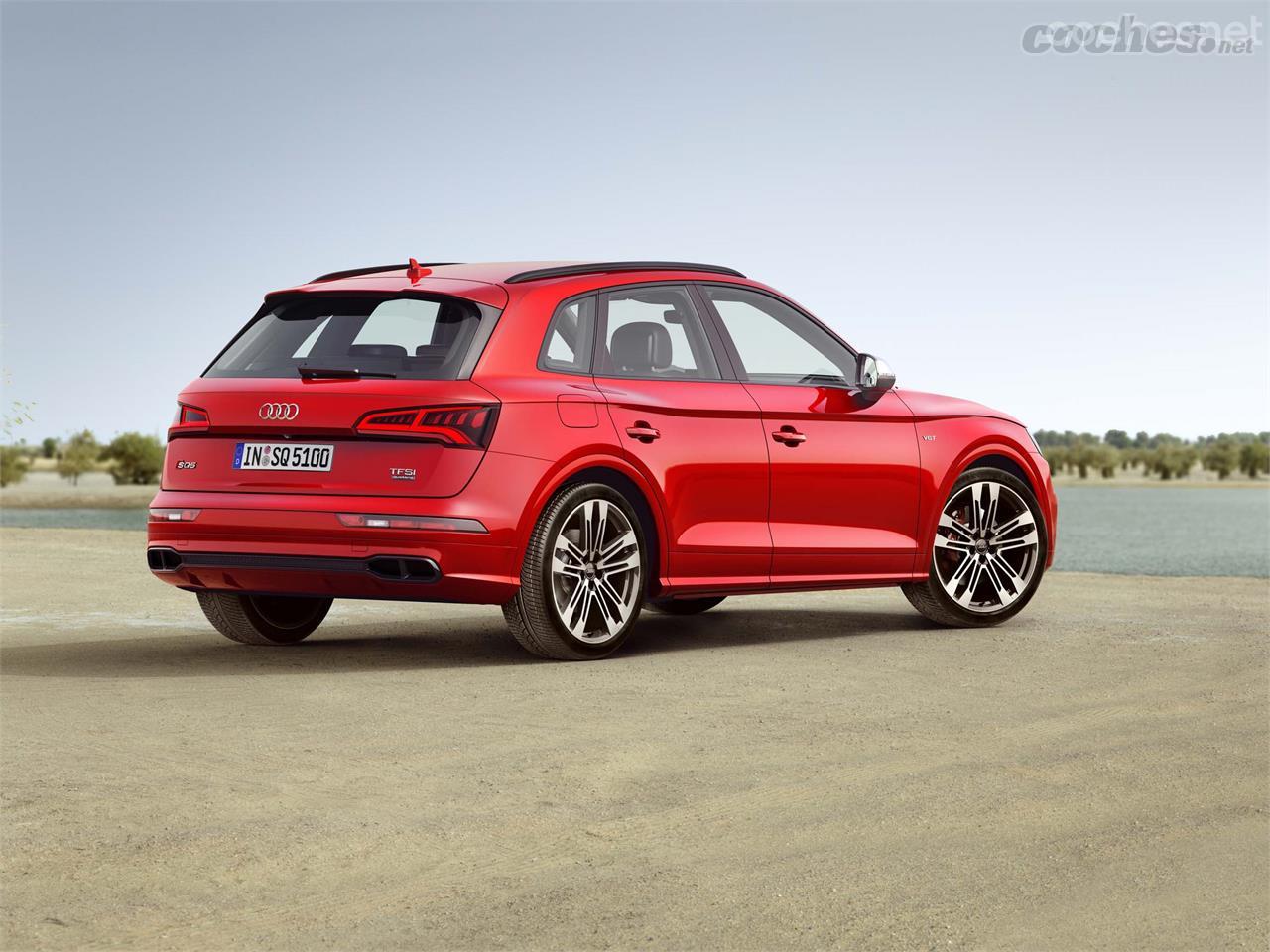 El SQ5 TDI todavía se puede configurar a día de hoy en España a un precio de 73.740 euros, suponemos que el nuevo modelo rondará los 75.000 euros.