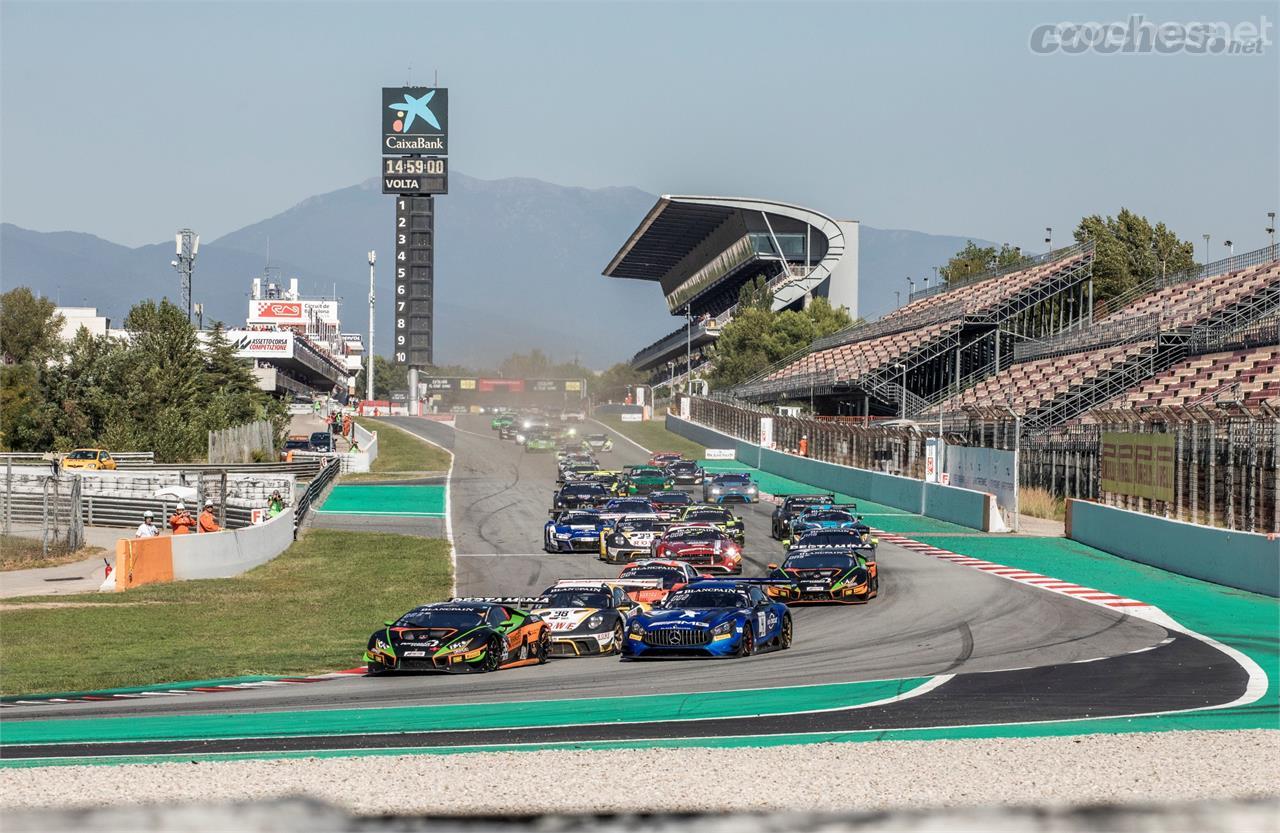 Con más de 40 coches en pista a la vez, el espectáculo está asegurado.