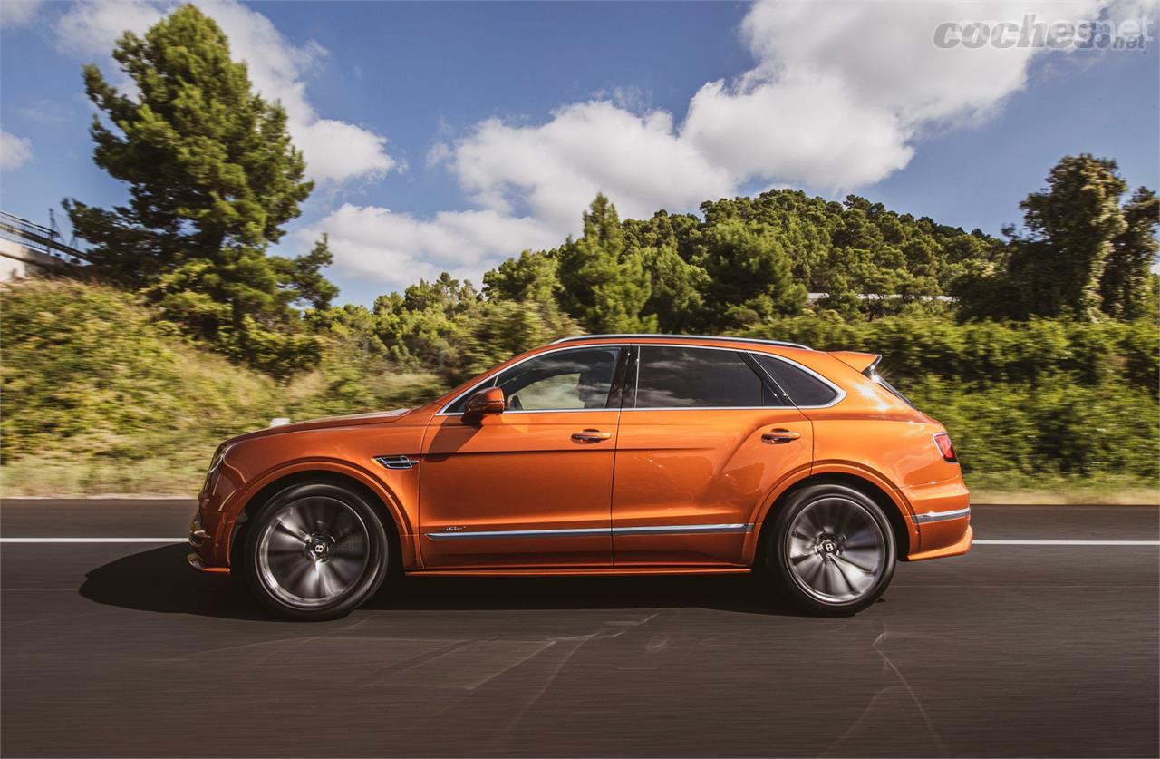 El precio del Bentley Bentayga Speed arranca en 272.858 euros. Esta unidad costaba más de 360.000 euros...