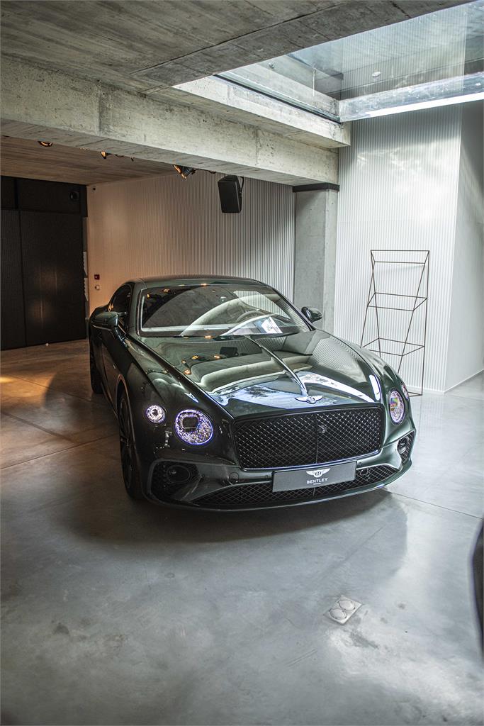 El Bentley Continental GT Speed acaba de ser presentado por Bentley Barcelona en Villa Mayfair.