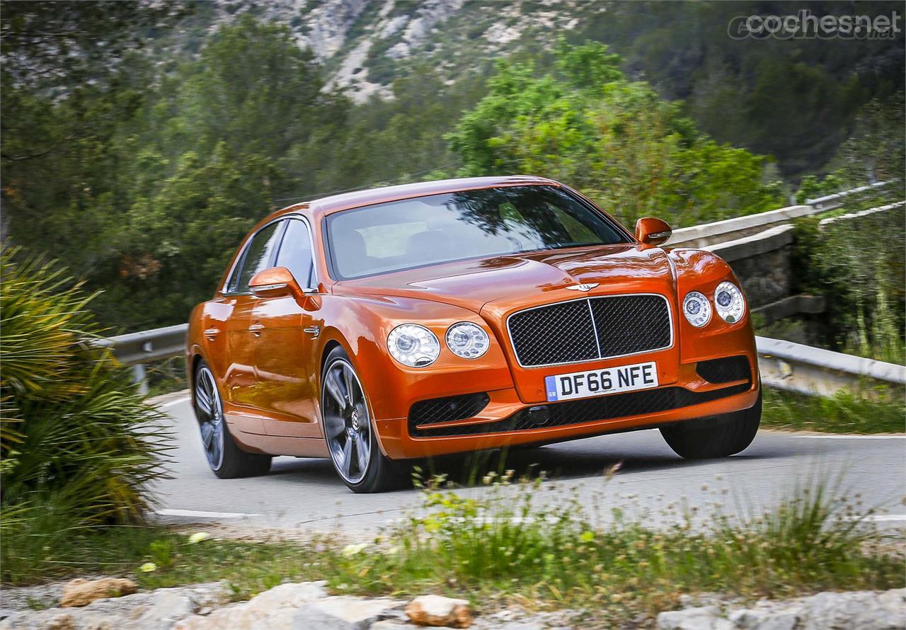 Bentley Flying Spur V8S, con flema británica