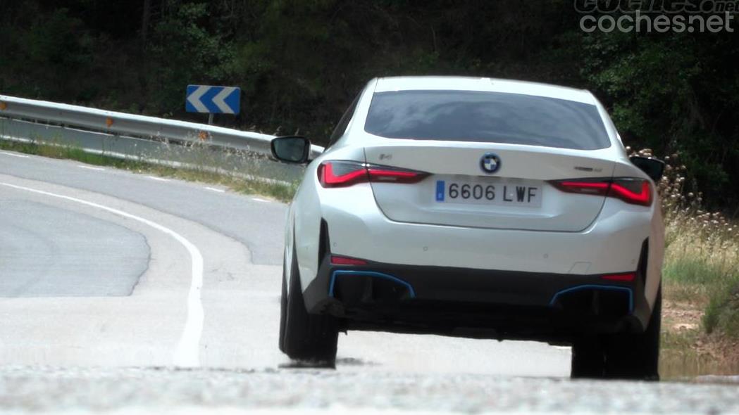 BMW i4 - Despite its high weight, the power of the engine and the excellence of the chassis make it easy to drive.