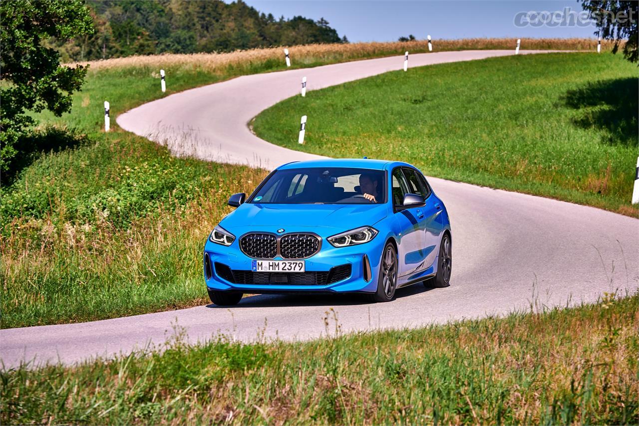 El M135i xDrive, potente y con tracción a las cuatro ruedas, es harina de otro costal.