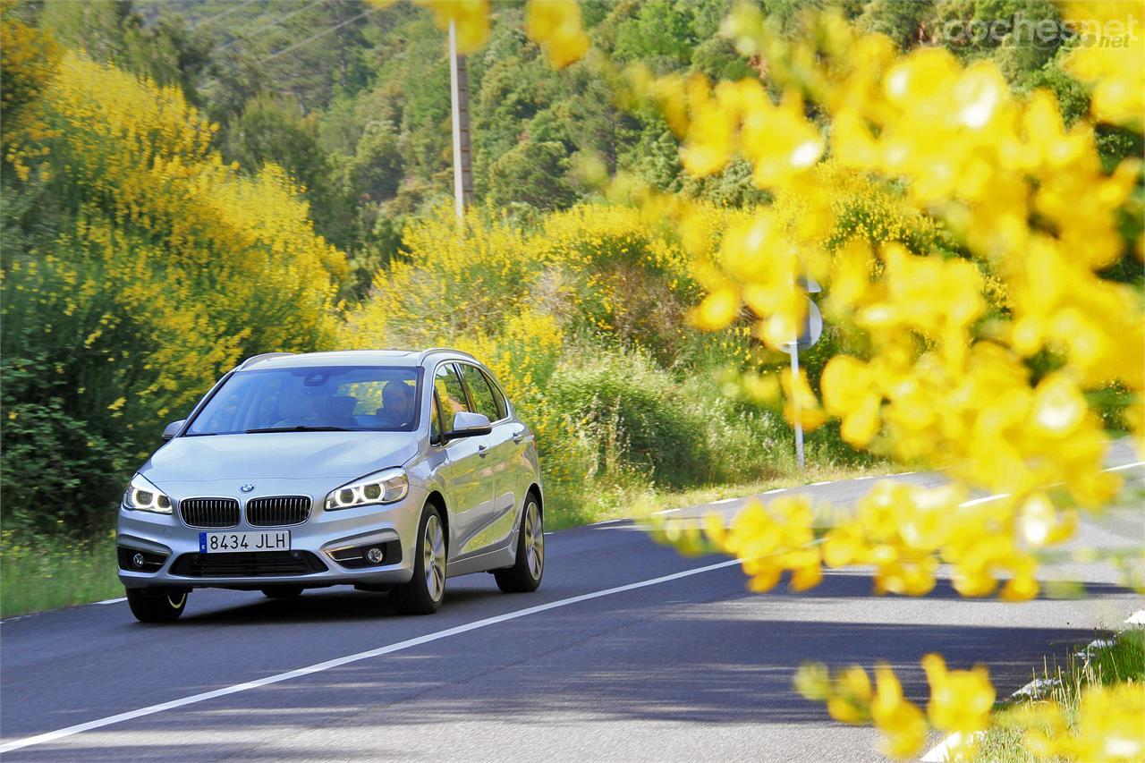 El consumo en carretera se resiente a causa del peso. En el caso de utilizar el modo Save Battery, el consumo se incrementa si hay que recargar la batería.