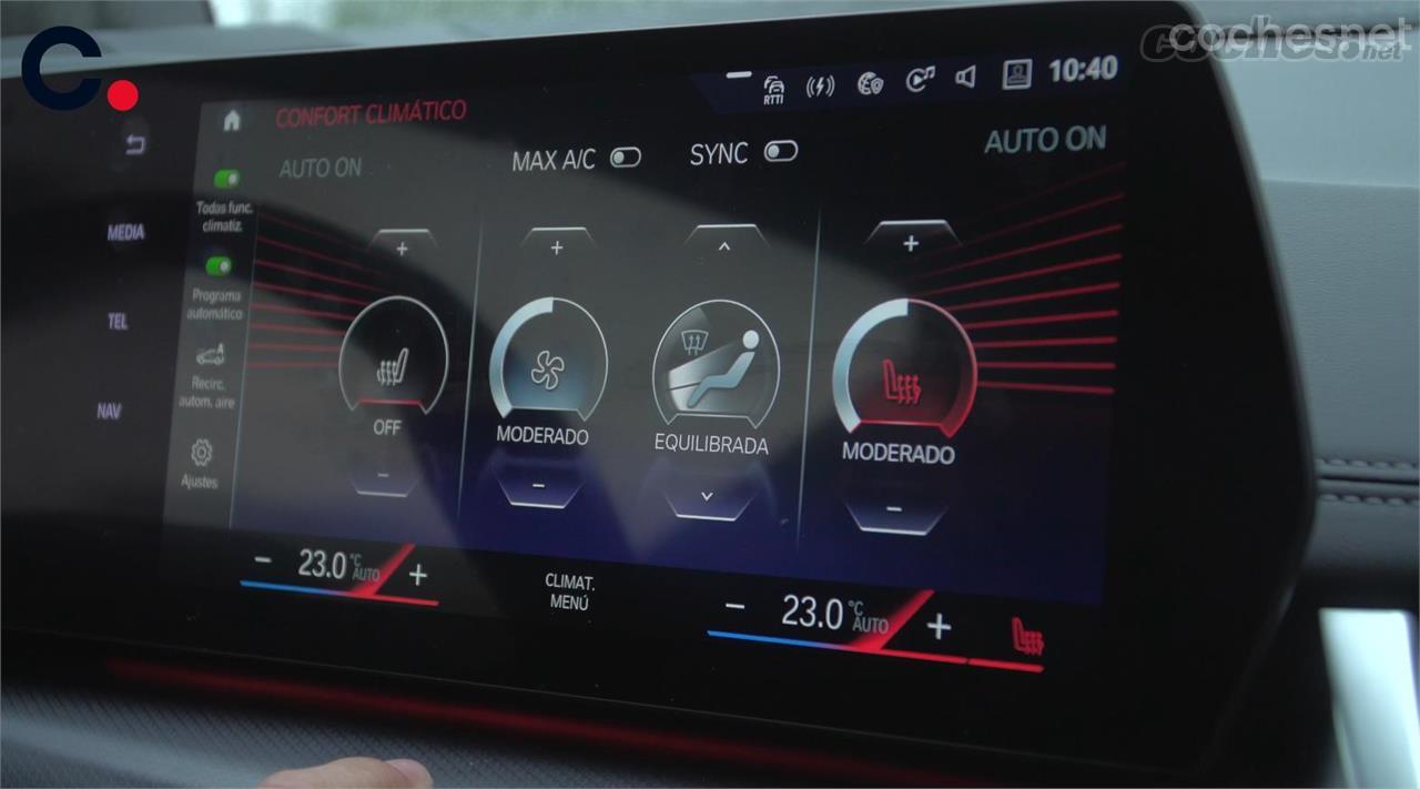 El climatizador se maneja a través de la pantalla central. 