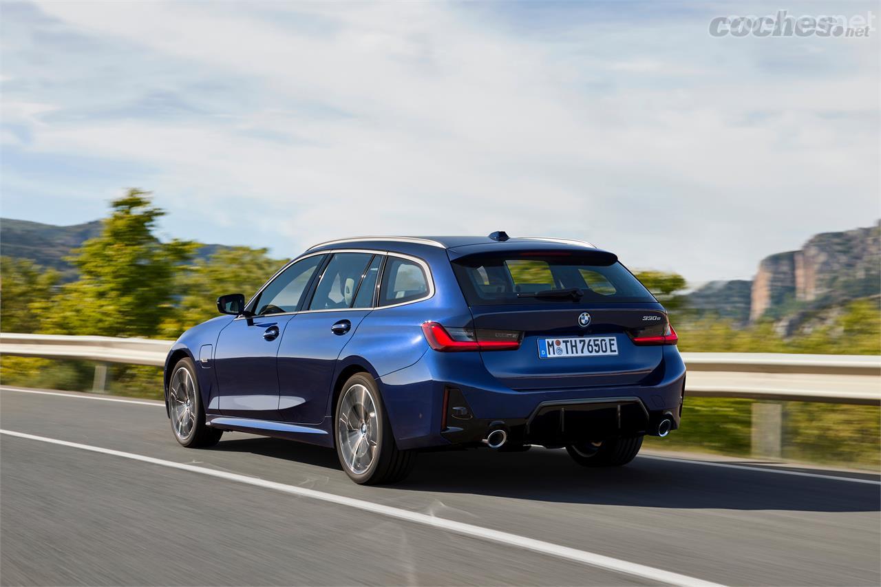 Los cambios son compartidos para las dos carrocerías existentes, la berlina y el familiar Touring.