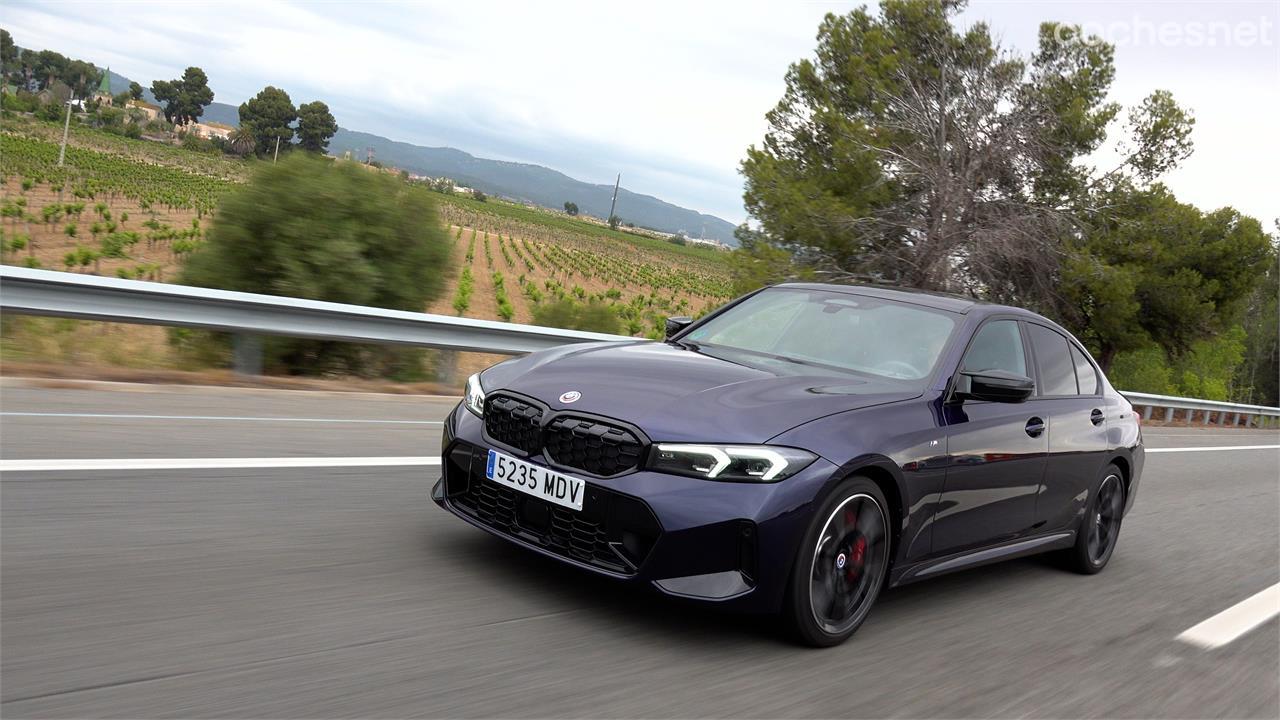 El BMW Serie 3 M340i XDrive es, descartando el M3, la versión más potente que podemos encontrar en la gama de esta berlina. 