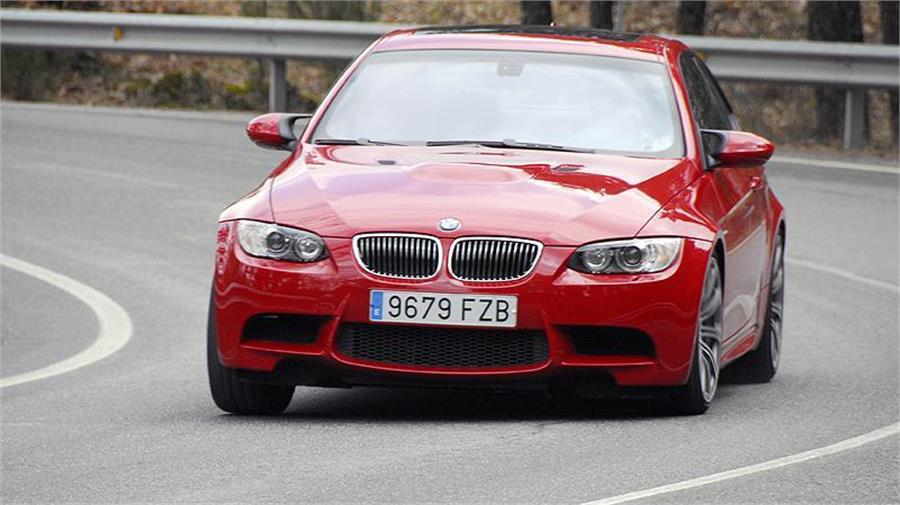 El BMW Serie 3 se alterna con el Golf y el Audi A3 en el liderazgo de los coches más buscados en el mercado de VO.