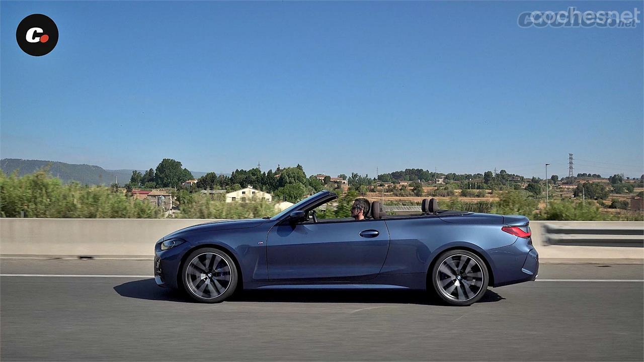 El 430i Cabrio responde estupendamente en cualquier tipo de vía. Es cómodo en autopista y efectivo en carretera.