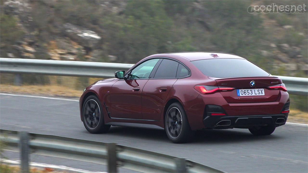 La eficacia de este coche en carretera es fantástica. Cuenta con un motor con la potencia justa y un chasis que destaca por su puesta a punto.